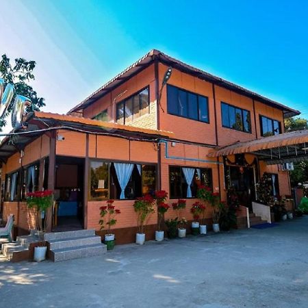 Wun Tawp Garden Hotel Myitkyina Exterior photo